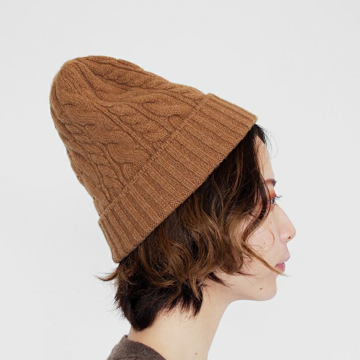カシミヤ100％太ケーブル編みニットキャップ | Milestone公式