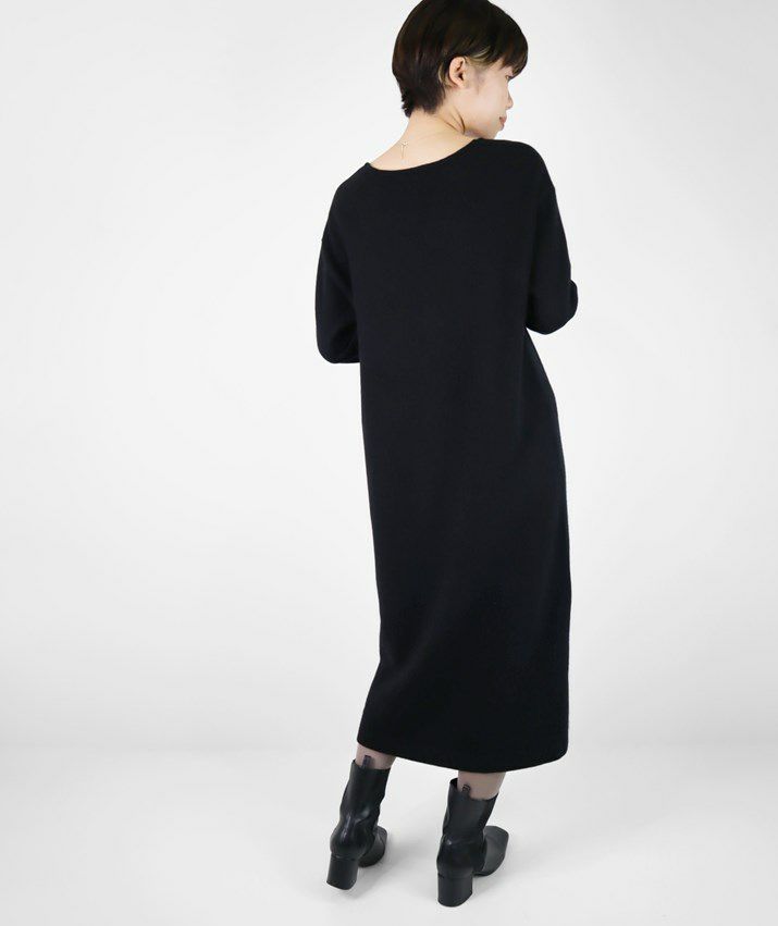 カシミヤ100％Vネックワンピース | Milestone公式オンラインストア